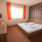Olympionik Hotel 3*